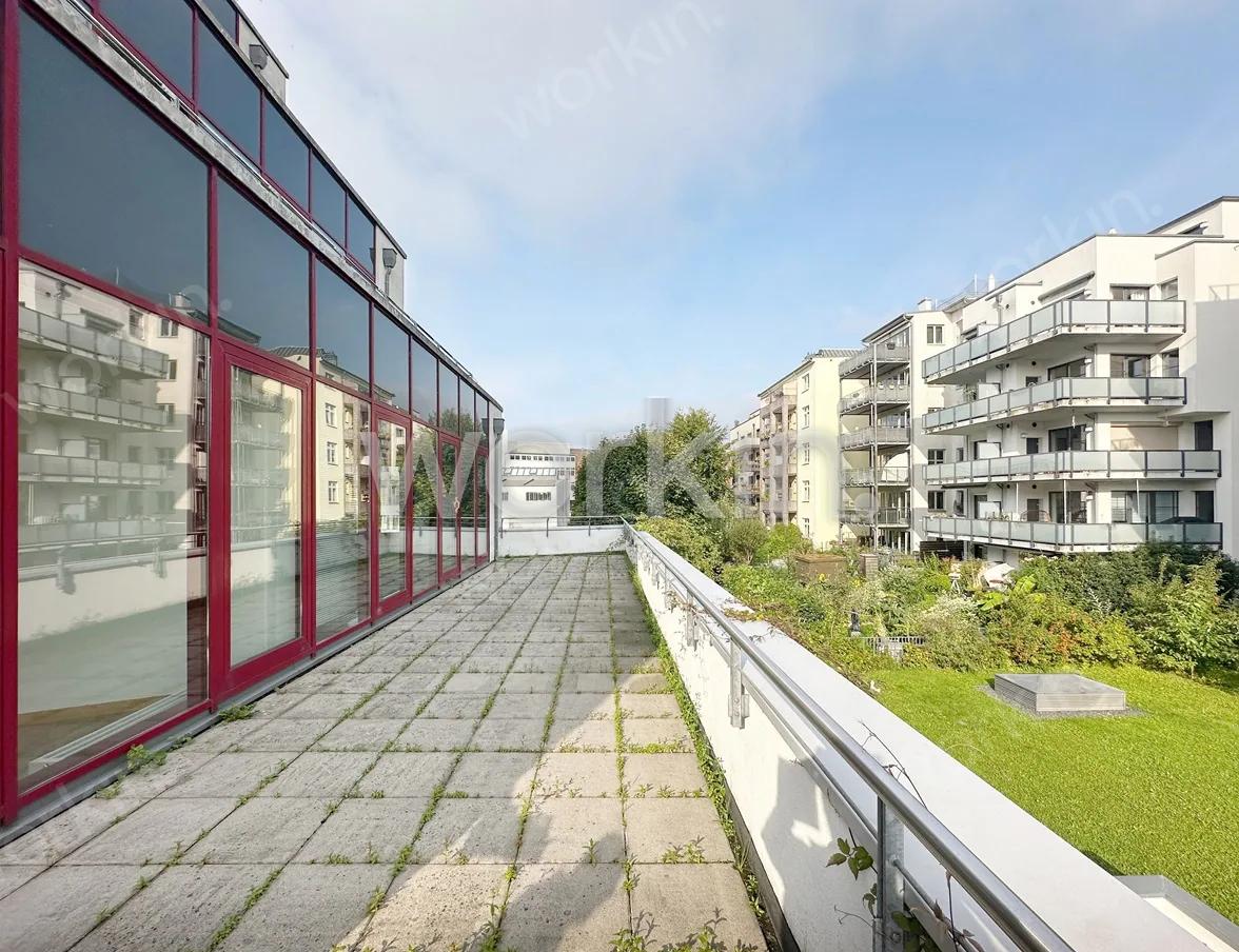 Büro mieten Hamburg-Ottensen: Haus der Multimediaproduzenten, Behringstraße 14-16a. nahe Bahnhof Altona. Foto 1