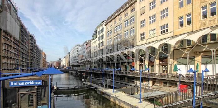Büro mieten Hamburg-Neustadt: Louis Vuitton Haus, Alsterarkaden 20. nahe Jungfernstieg. Foto 3