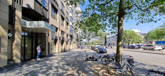 Büro mieten Hamburg-Altstadt (City): Office Hauptbahnhof, Glockengießerwall 3. nahe Hauptbahnhof/Spitalerstraße. Foto 4