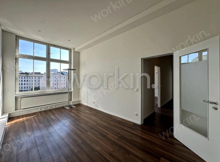 Büro mieten Hamburg-Neustadt: Lessing Haus, Gänsemarkt 35. nahe Dammtorbahnhof. Foto 3