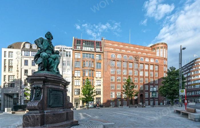 Büro mieten Hamburg-Neustadt: Lessing Haus, Gänsemarkt 35. nahe Dammtorbahnhof. Foto 2