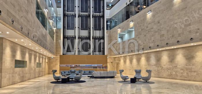 Büro mieten Hamburg-HafenCity: Ericusspitze, Ericusspitze 1. nahe Hauptbahnhof. Foto 3