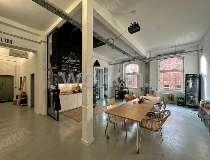 Büro mieten Hamburg-Altona: Hauptpostamt Altona, Altonaer Poststraße 9-13. nahe Goethestraße. Foto 3