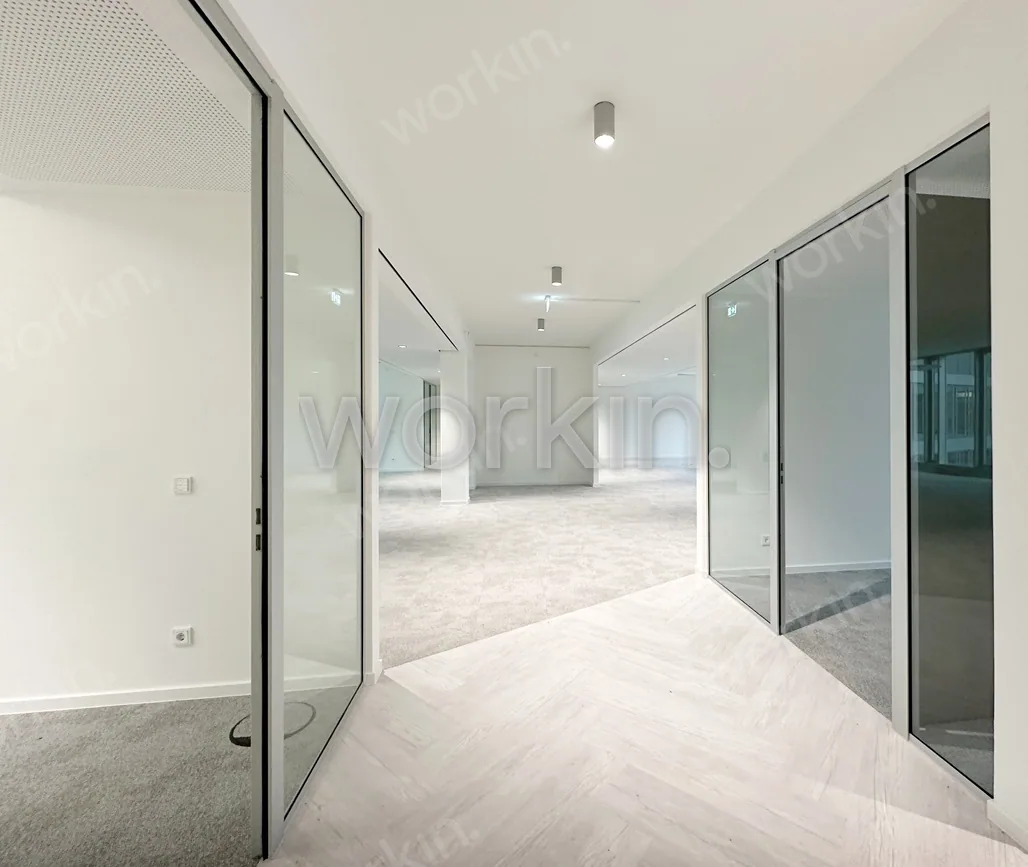 Büro mieten Hamburg-HafenCity: Brooktor, Brooktorkai 18. nahe Hauptbahnhof. Foto 3