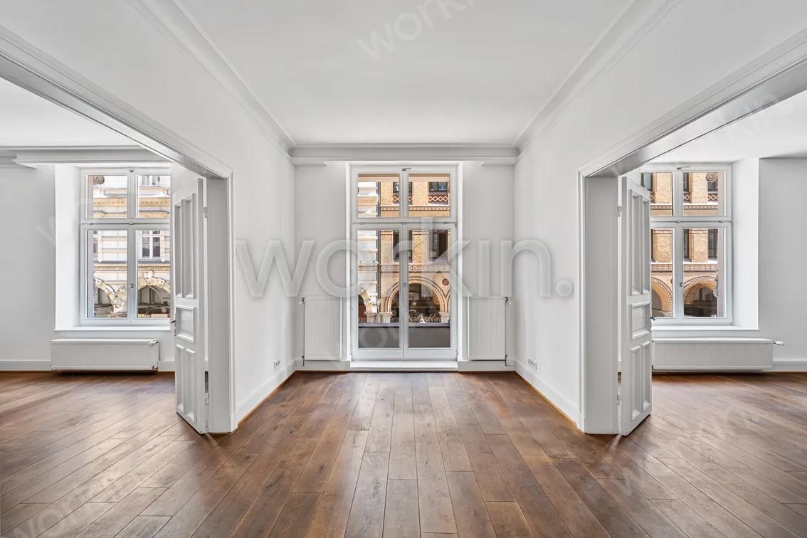 Büro mieten Hamburg-Neustadt: Patrizierhaus, Colonnaden 21. nahe Stephansplatz. Foto 1