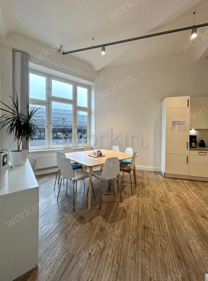 Büro mieten Hamburg-Neustadt: Hafenhof, Vorsetzen 53. nahe Landungsbrücken. Foto 3