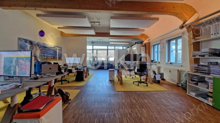 Büro mieten Hamburg-Sternschanze: Hinterhof Karoviertel, Laeiszstraße 15. nahe Feldstraße. Foto 2